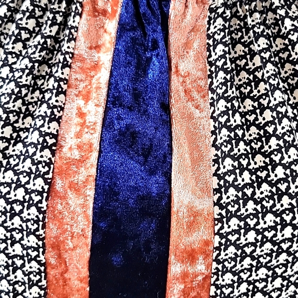 Anthropoligie THML Fluted Sleeve Top - Picture 4 of 8